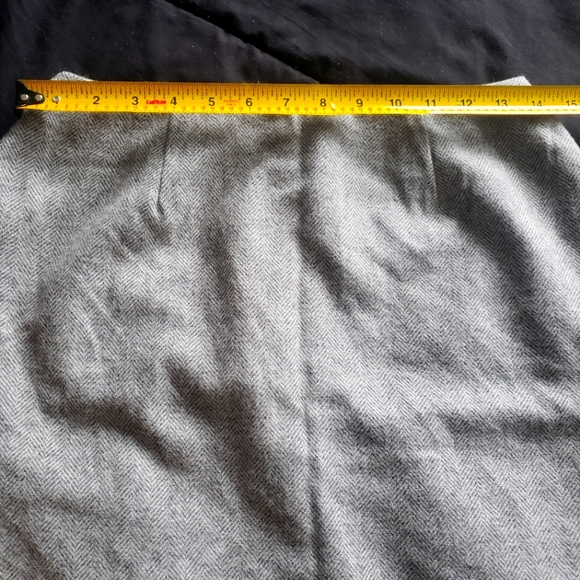 Grey Wool Skirt sz 4 - Picture 3 of 7